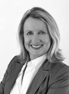 Prof. Dr.                                                    Julia Frohne