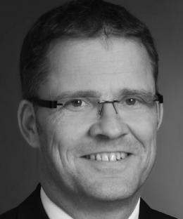 Dr.-Ing.                                                     Christoph Zimmer